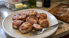 Schweinsfilet aus der Pfanne – mit Mehl-Trick aussen goldig, innen saftig