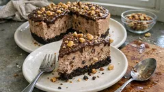 Glace-Torte mit Schoggi & Haselnüssen – ohne Backen, schnell vorbereitet