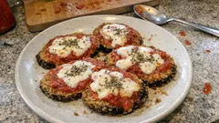 Auberginen-Cotolette aus dem Ofen – knusprig paniert, mit Mozzarella überbacken