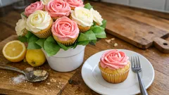 Cupcake-Bouquet mit Zitronen-Muffins: Rosen-Frosting, das schön in Form bleibt