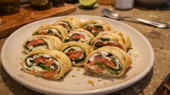 Crespelle al Salmone fürs Apéro: Crêpe-Röllchen mit Robiola-Limetten-Creme