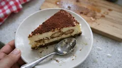 Cheesecake al Tiramisù: cremig geschichtet mit Kaffee-Kakao – ideal zum Vorbereiten