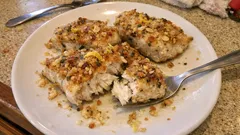 Schwertfisch aus dem Ofen mit Mandelkruste – mediterran und unkompliziert