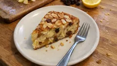 Cremige Apfel-Rosinen-Torte ohne Butter – saftig und am nächsten Tag noch besser