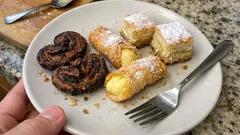 3 Blätterteig-Dolcetti aus einem Teig: Mini-Ventagli, Cannoli & Diplomatici
