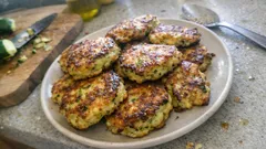 Zucchetti-Frittelle vom Blech: knusprig aus dem Ofen, ganz ohne Frittieren