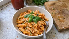 Pennette mille aromi: cremige Tomaten-Kräutersauce in 20 Minuten