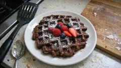 Kakao-Waffeln ohne Butter: luftig aus dem Waffeleisen – perfekt fürs Frühstück